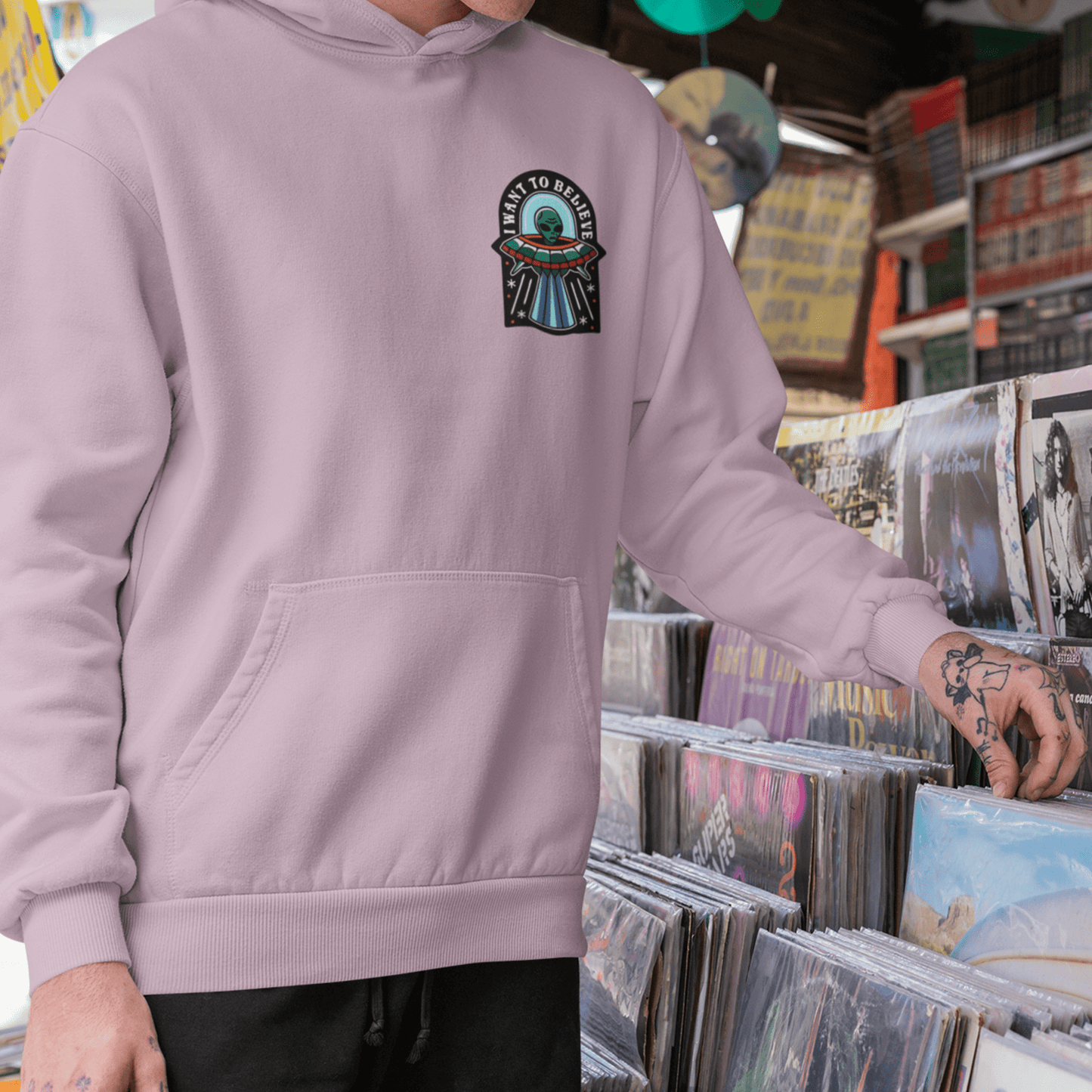 Hoodie BELIEVE IN ALIENS HOODIE trust trustrustrust