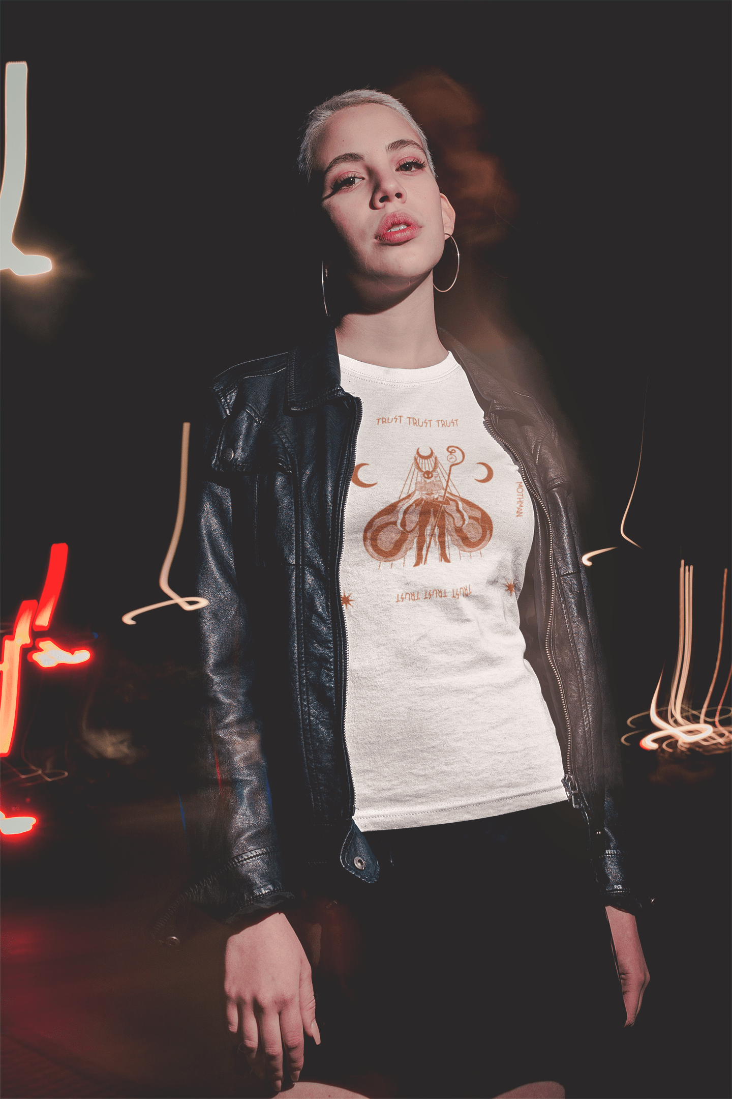 T-Shirt MOTHMAN TRUST T-SHIRT trust trustrustrust