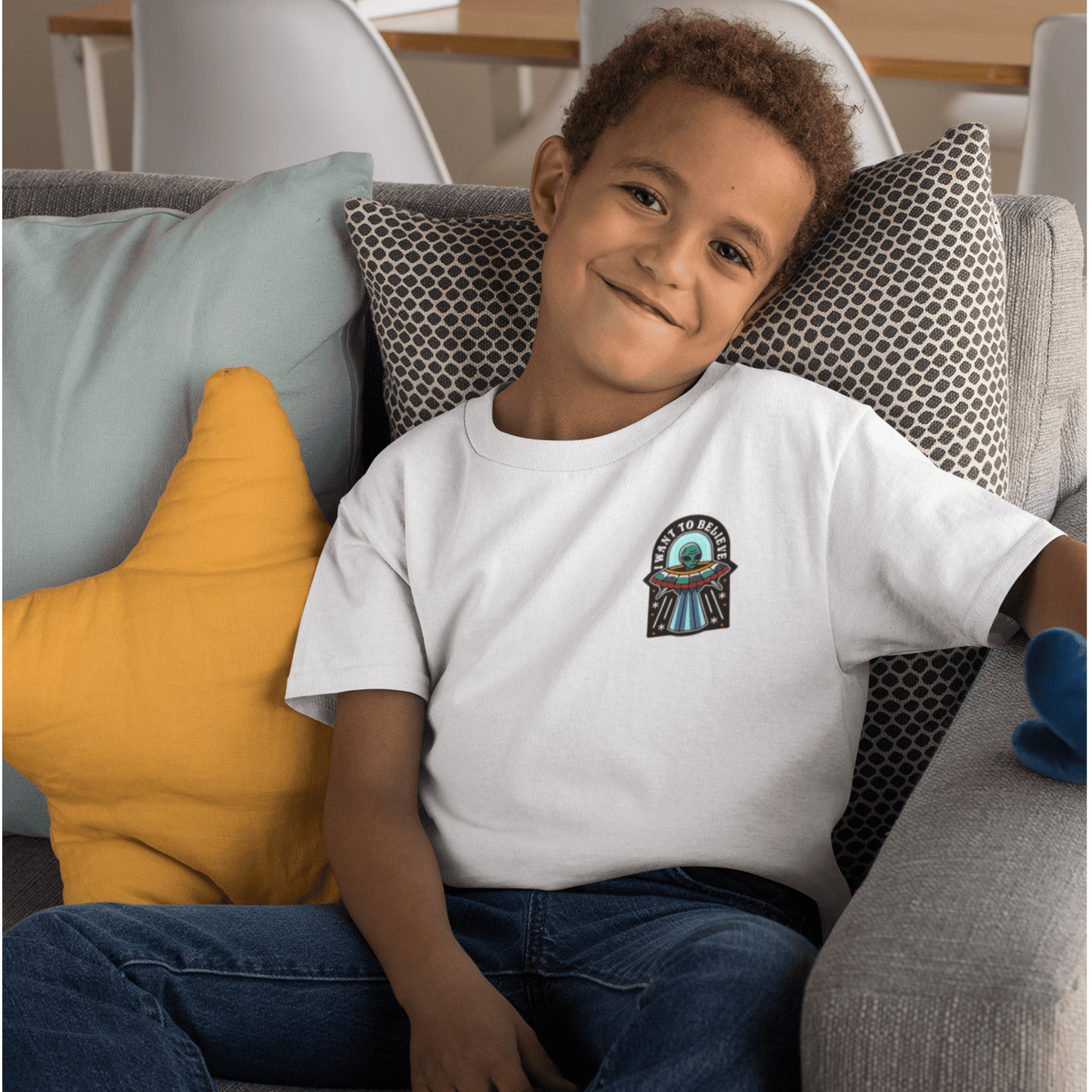 Kids clothes BELIEVE IN ALIENS YOUTH T-SHIRT trust trustrustrust